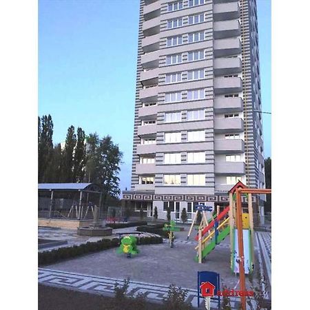 Green Stone Kiev Bagian luar foto