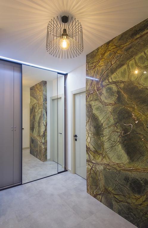 Green Stone Kiev Bagian luar foto